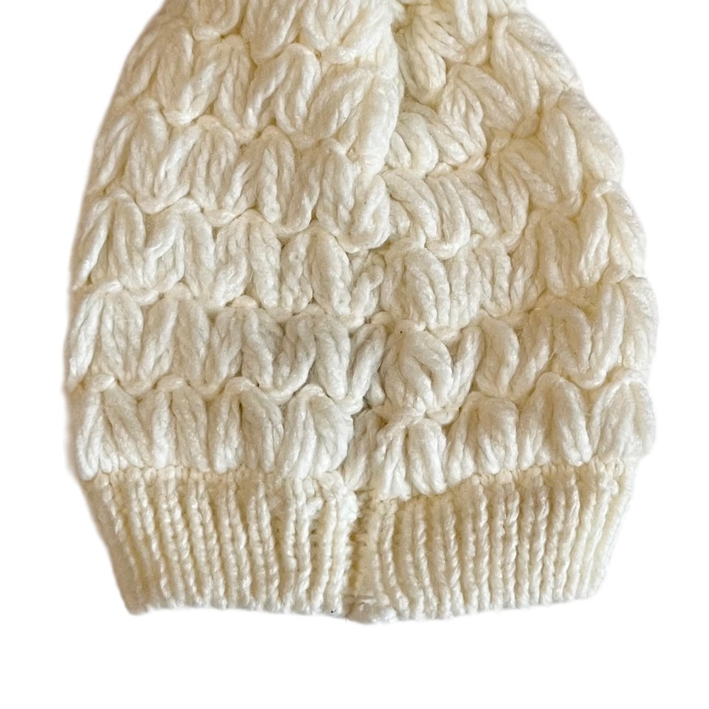 Express Knit Beanie Hat Adult One Size Ivory Stretch Slouchy Gray Faux Fur Pom - Picture 4 of 7